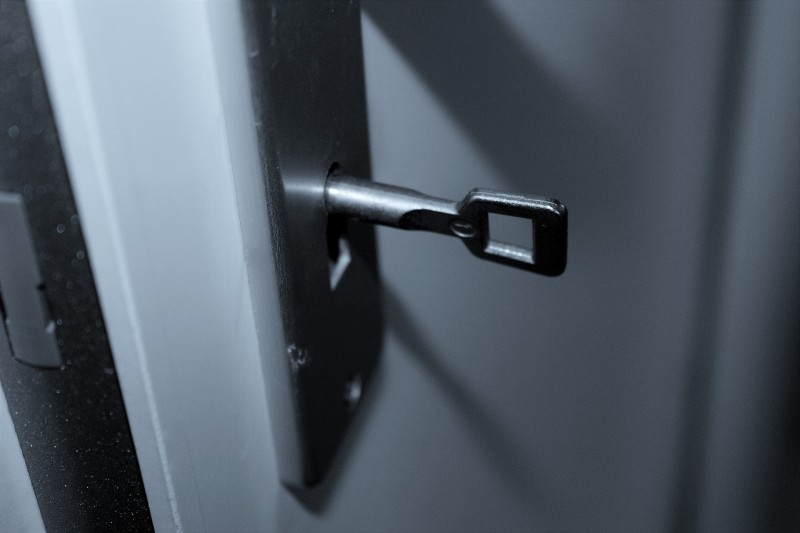 Er det tid til, at du får en ny låsekasse i døren?